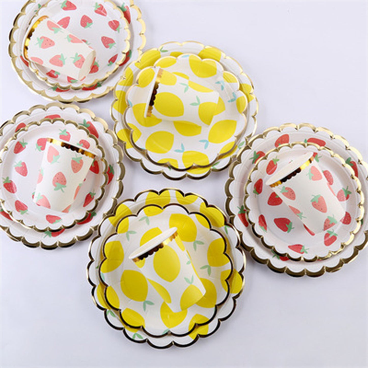 Lemon strawberry disposable paper tray